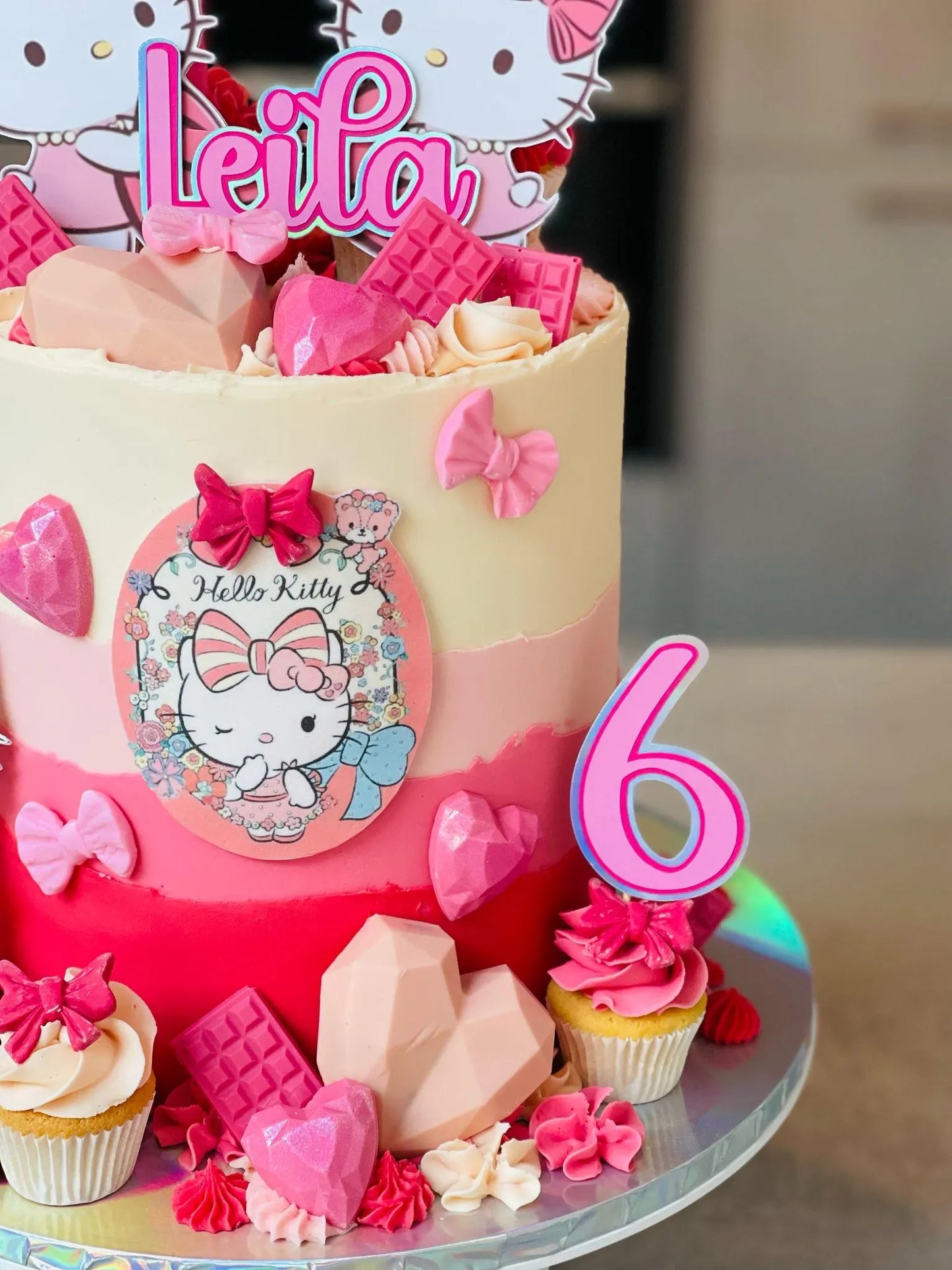 Hello Kitty cake topper, Hello kitty cupcake topper, Hello Kitty party, Hello kitty theme, Hello Kitty decor, Hello Kitty, Kawaii party